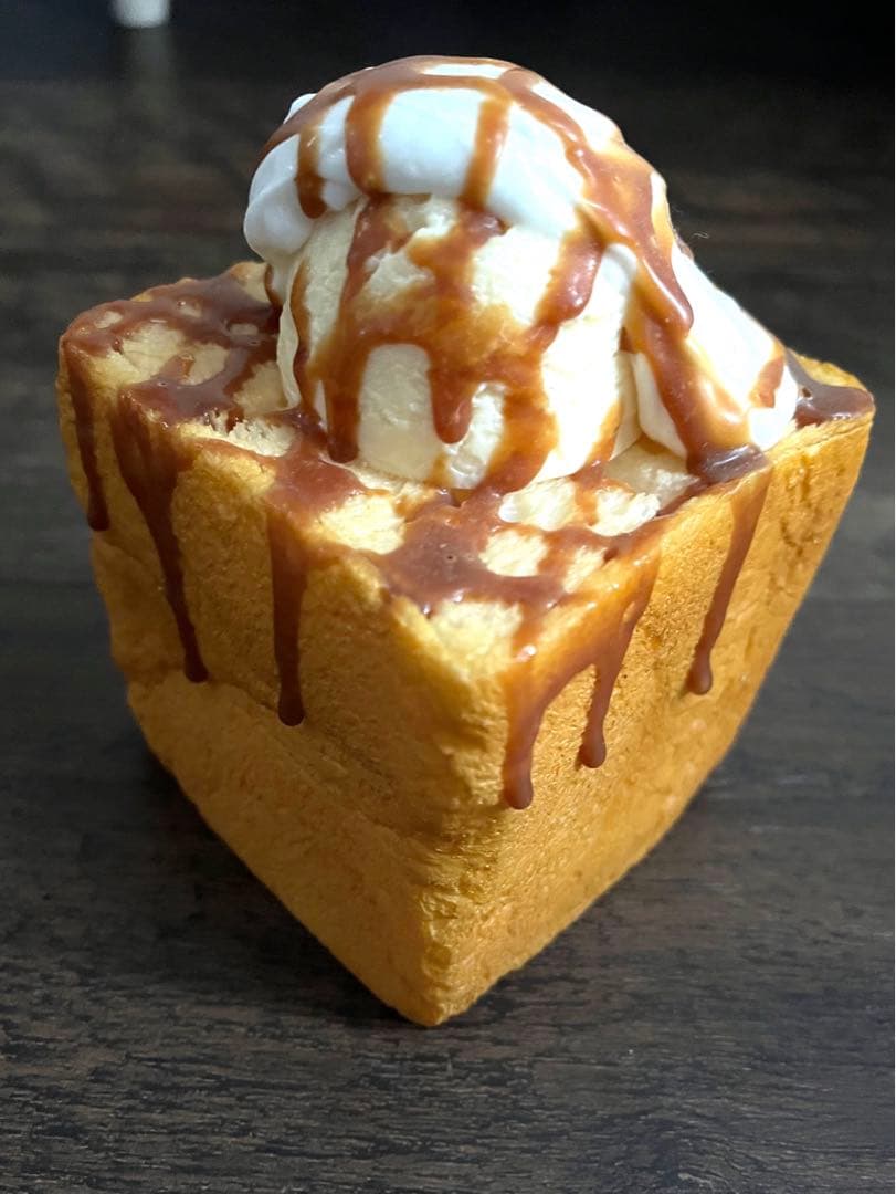 キャラメルハニートースト　食品サンプル　蝋サンプル　ケーキ　スイーツ　実物大