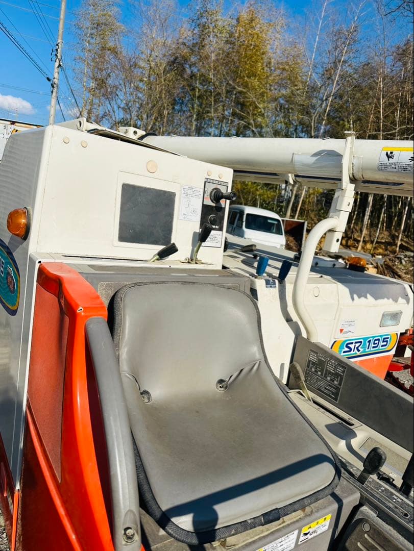 農機具クボタ　コンバインＳＲ１９５