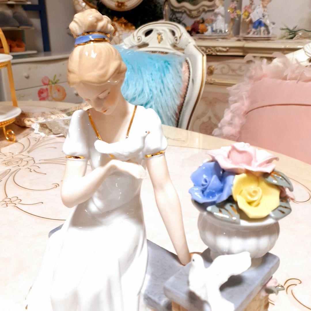 輸入雑貨陶器スペイン調『貴婦人と小鳥』エレガントアンティーク