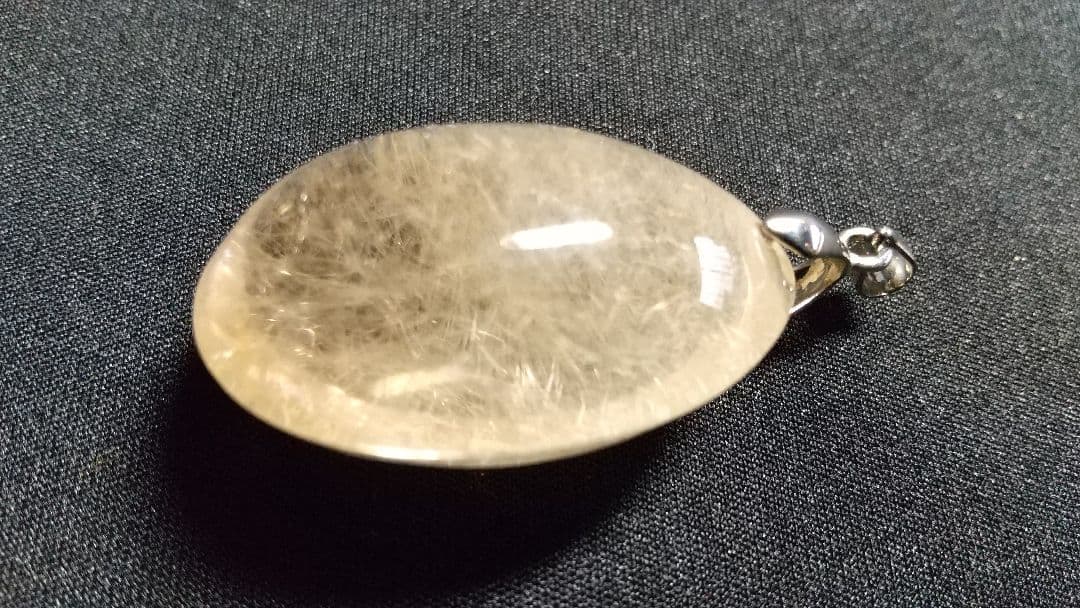 ルチルクォ―ツ ペンダントトップ