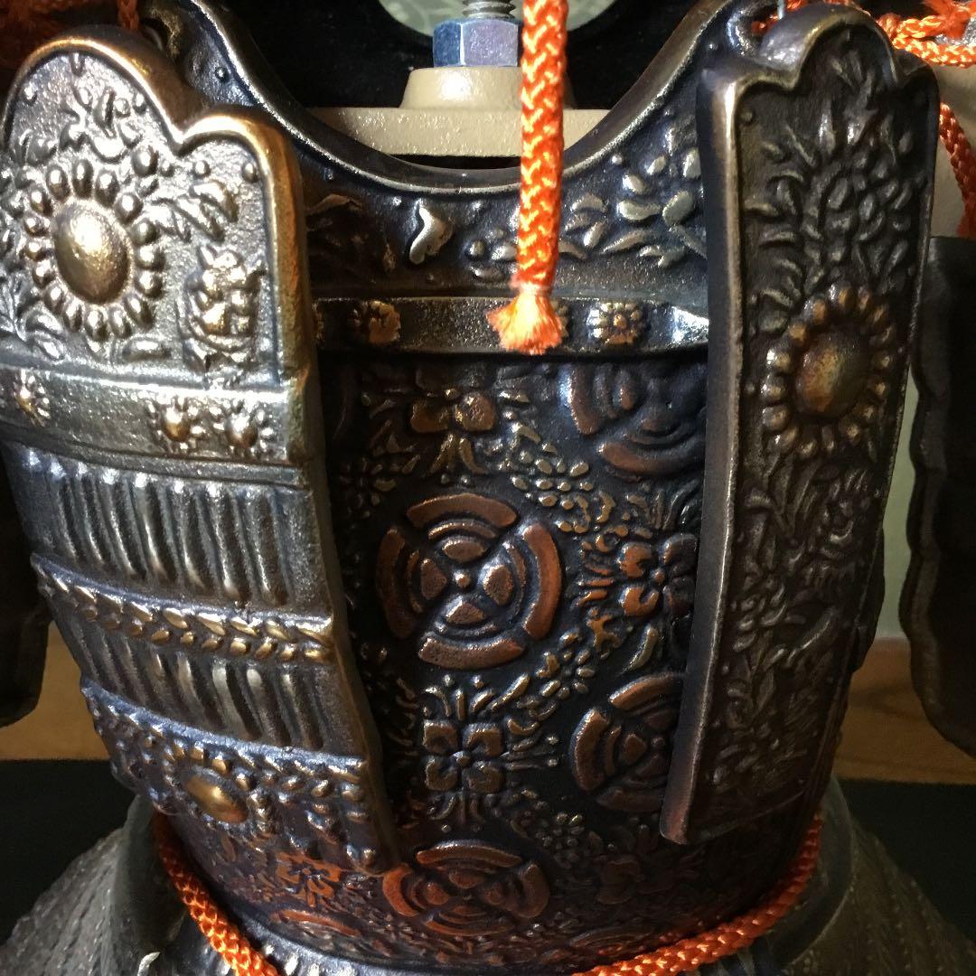高級美術品　鎧置物　台付き