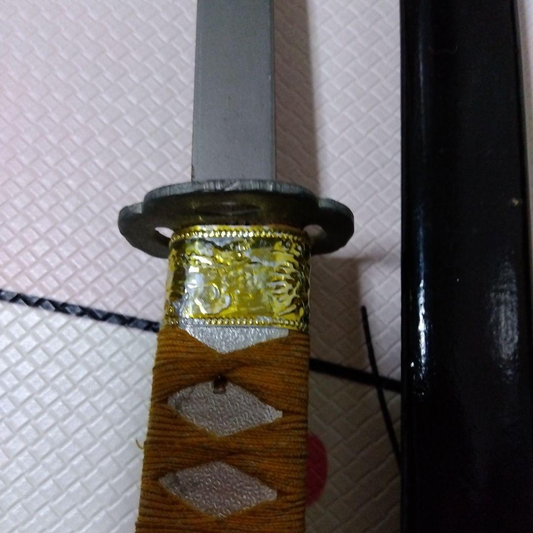 刀 黒と黄色のグリップ 模造刀 レプリカ 玩具