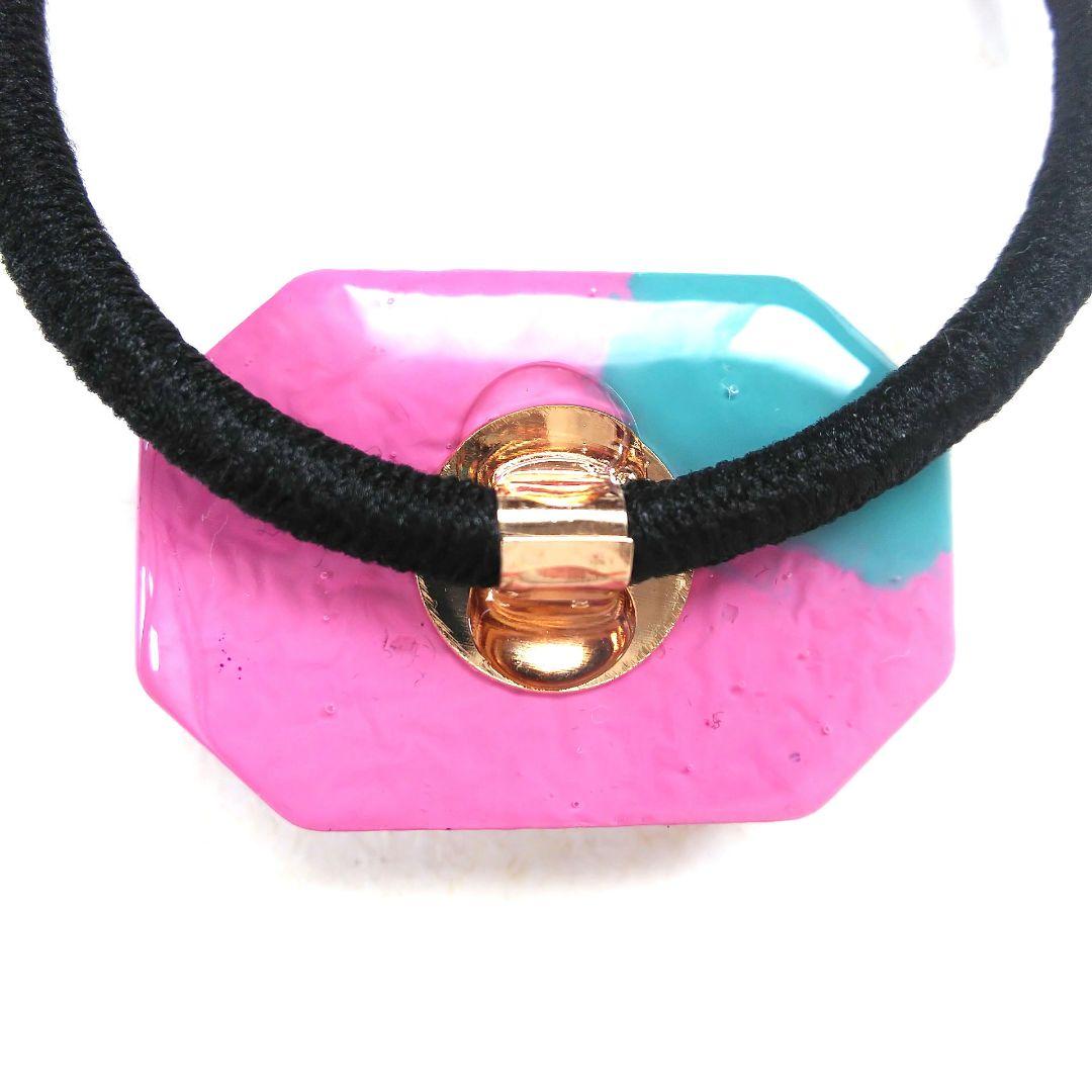 ヘアゴム レジン 横長オーバル型 マトリカリアとキラキラ桜景色 ミントグリーン