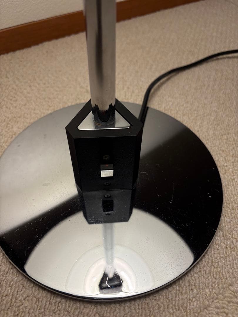 ルイス・ポールセン　デスクランプPH4/3