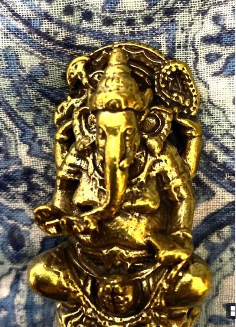 半端ない最強金運神！祈祷済み魂入り本場チベット製ガネーシャ　坐像　祈祷済み