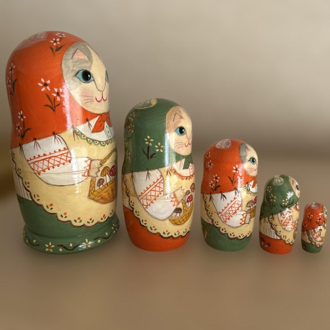 【きのこ狩り 】ねこのマトリョーシカ