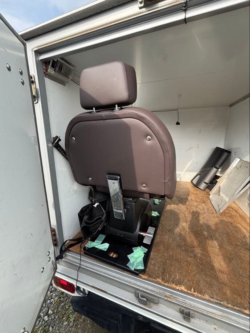 美容室シャンプー台　椅子