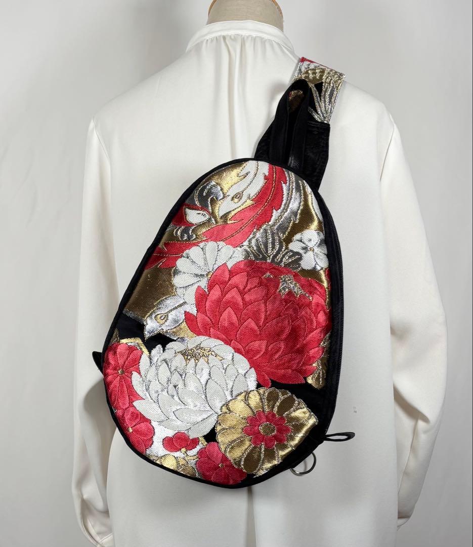 帯バッグリメイク　777番ボディバッグ　赤金銀鳳凰