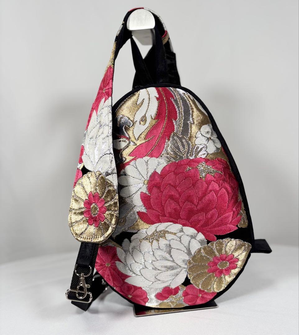 帯バッグリメイク　777番ボディバッグ　赤金銀鳳凰