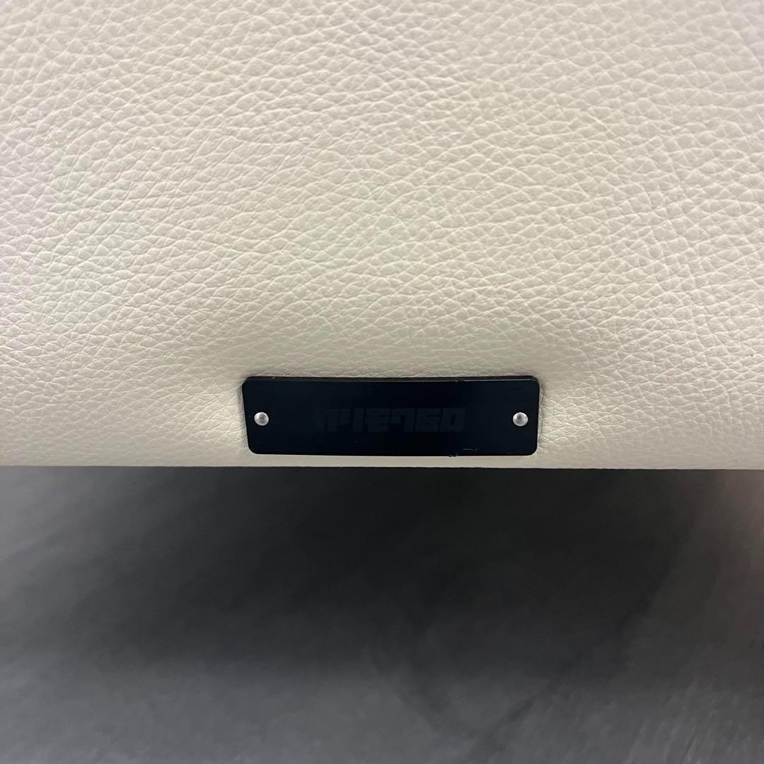 カリモク60 廃盤色 ホワイト アイボリー ロビーチェア2シーター