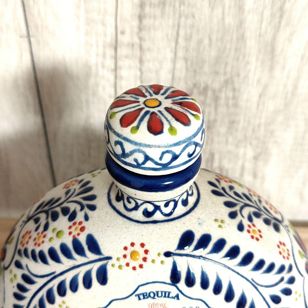 空ボトル】テキーラ コフラディアレポサド陶器ボトル タラベラ柄