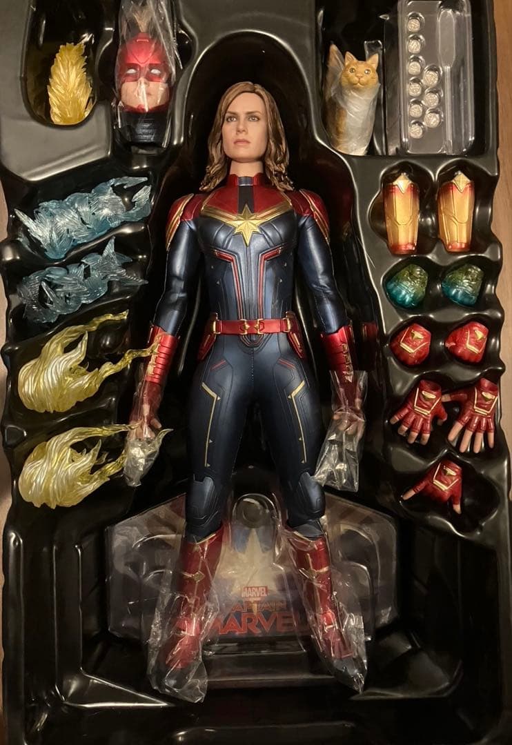 ホットトイズ　キャプテンマーベル