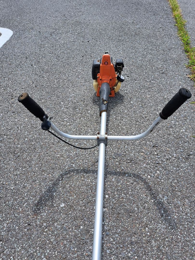 BT-7118 草刈り機 2ストロークエンジン