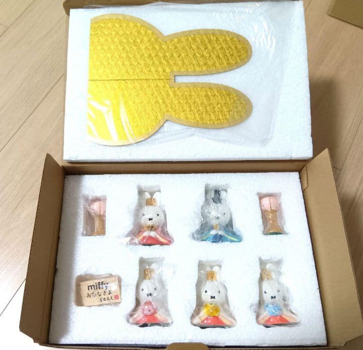 【ラッピング可✨】吉徳 ミッフィー 磁器雛人形 5人飾り 新品未使用