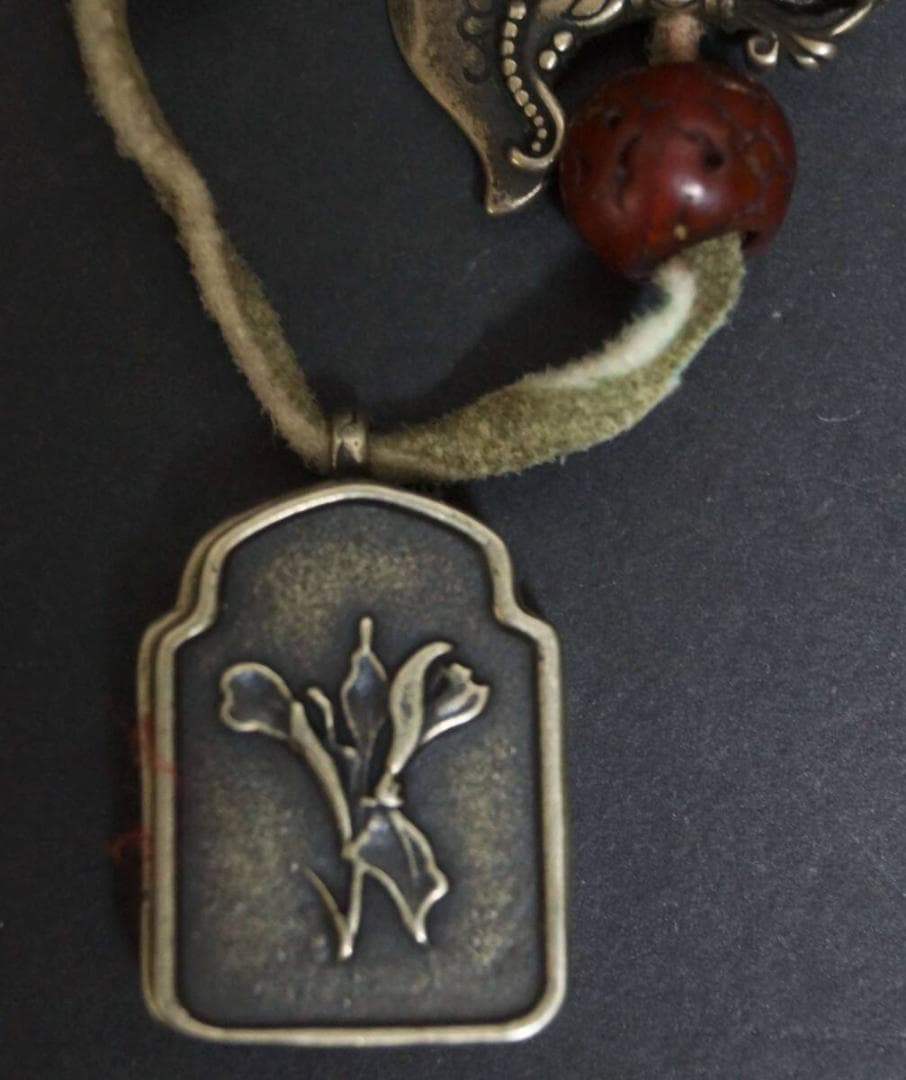 チベット仏教 密教徒の御守り箱銅製 鈴杵 懐中仏 トクチャ/金剛杵/