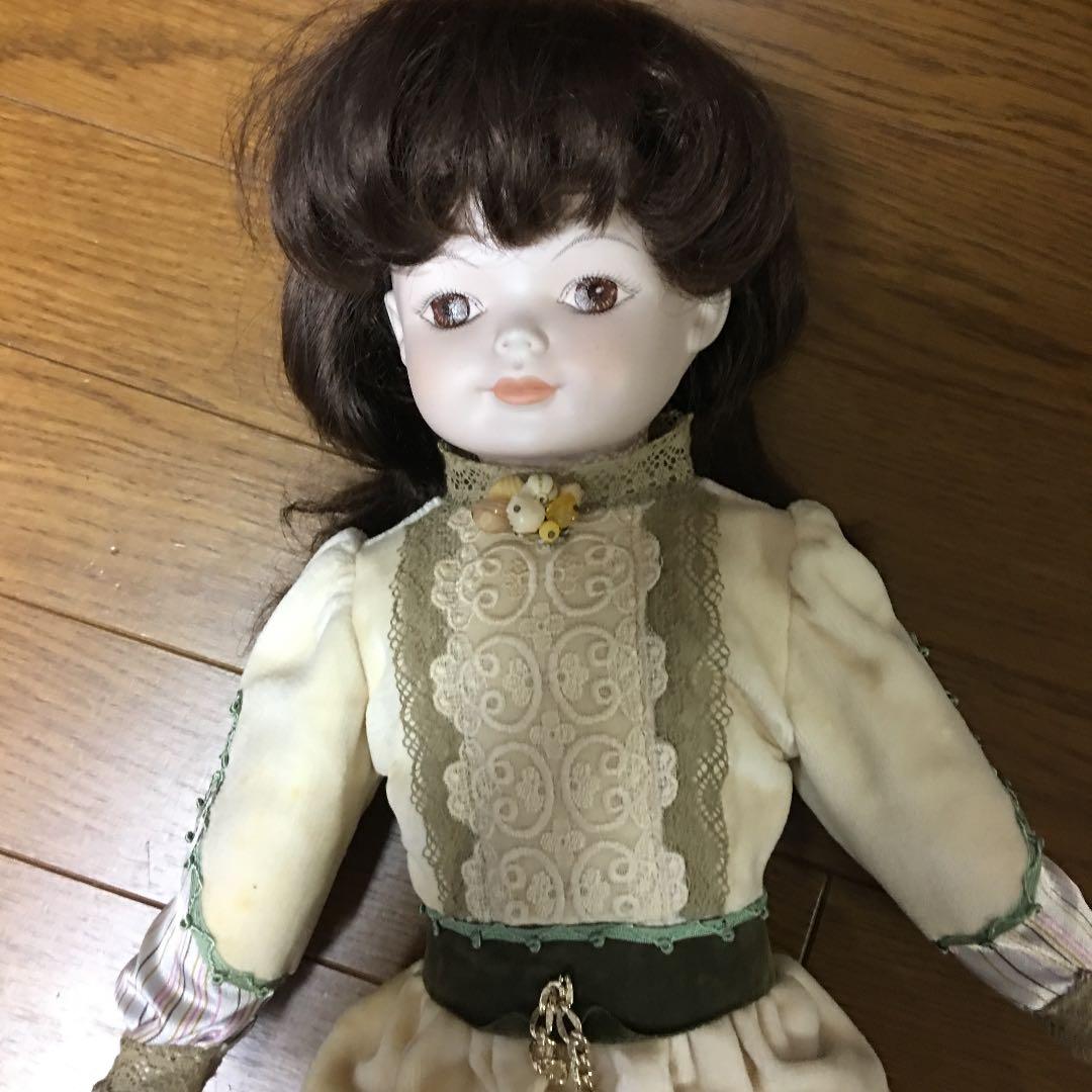 西ドイツ製　ヒルデストラホヴィッツ製ビスクドール