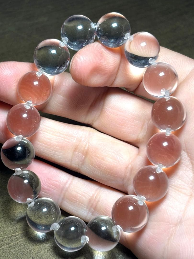 無垢水晶　牛穴ブレスレット約12.8〜13.4㎜ 超高品質　希少　（新品未使用）