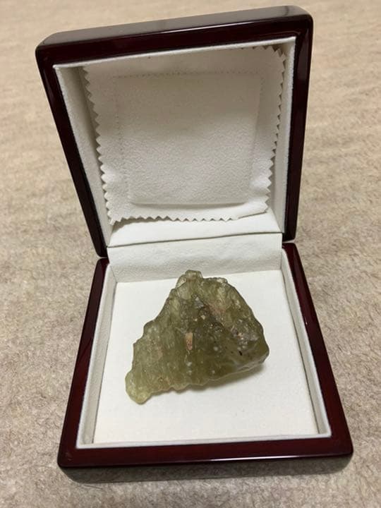 リビアンデザートグラス 原石　71.3g