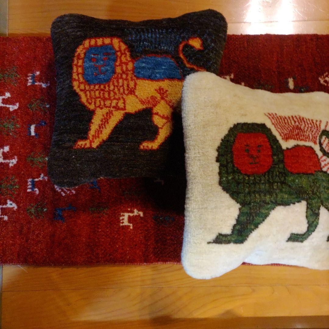 ライオンギャッベクッション 手織り イラン シラーズ 草木染