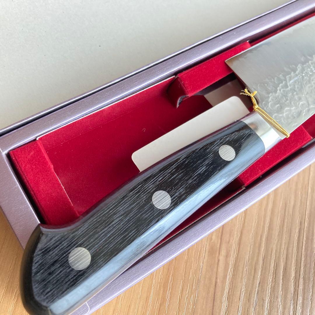 高村作 スペシャル鎚目　鍛錬本割込　六三郎作　VG10 三徳包丁