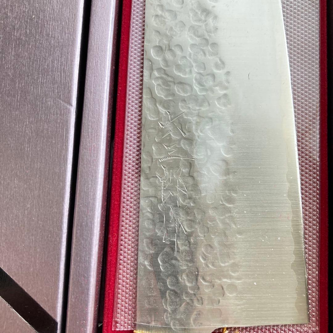 高村作 スペシャル鎚目　鍛錬本割込　六三郎作　VG10 三徳包丁