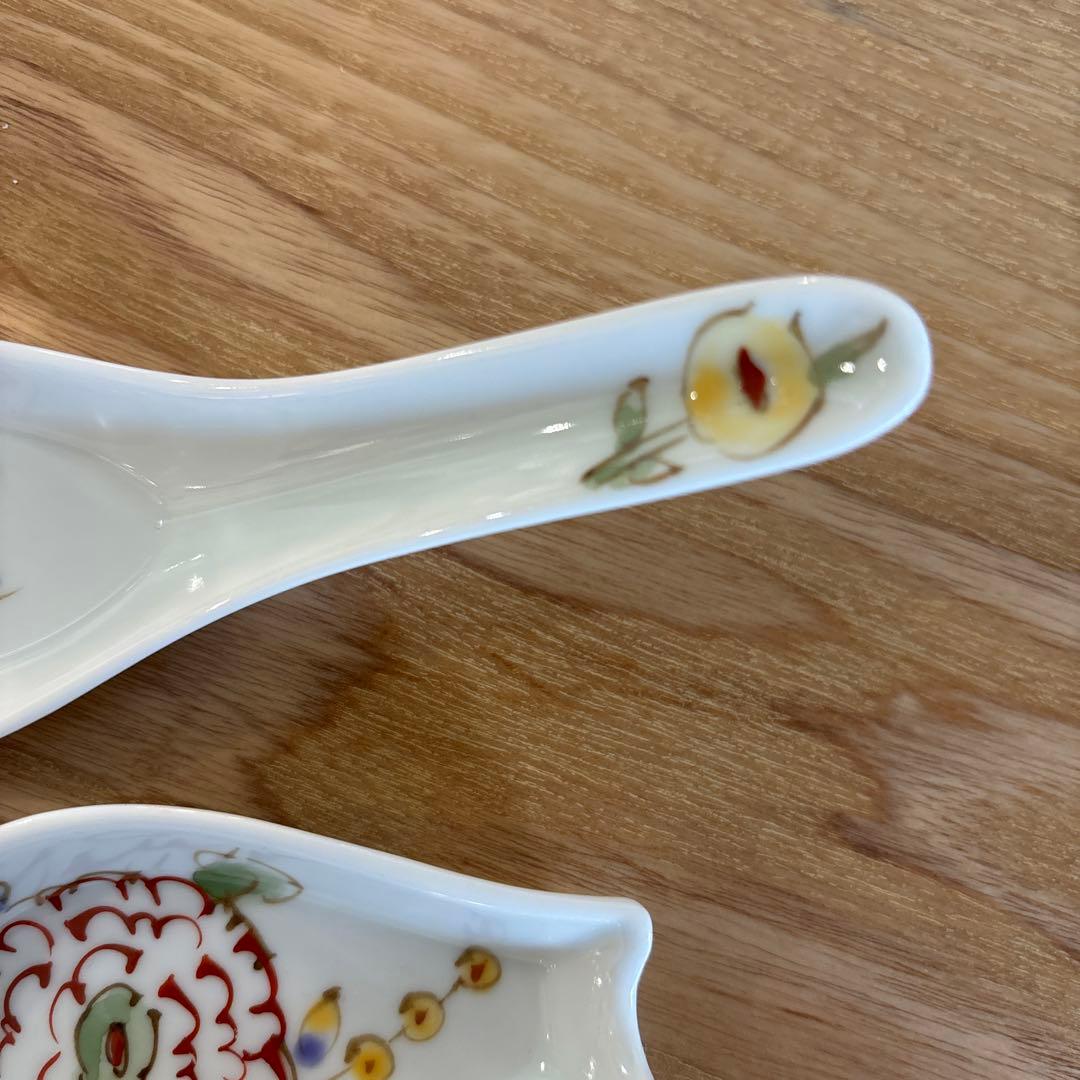 空萌工房★波佐見焼★ウサギと花のデザイン 陶器製レンゲ 4個セット