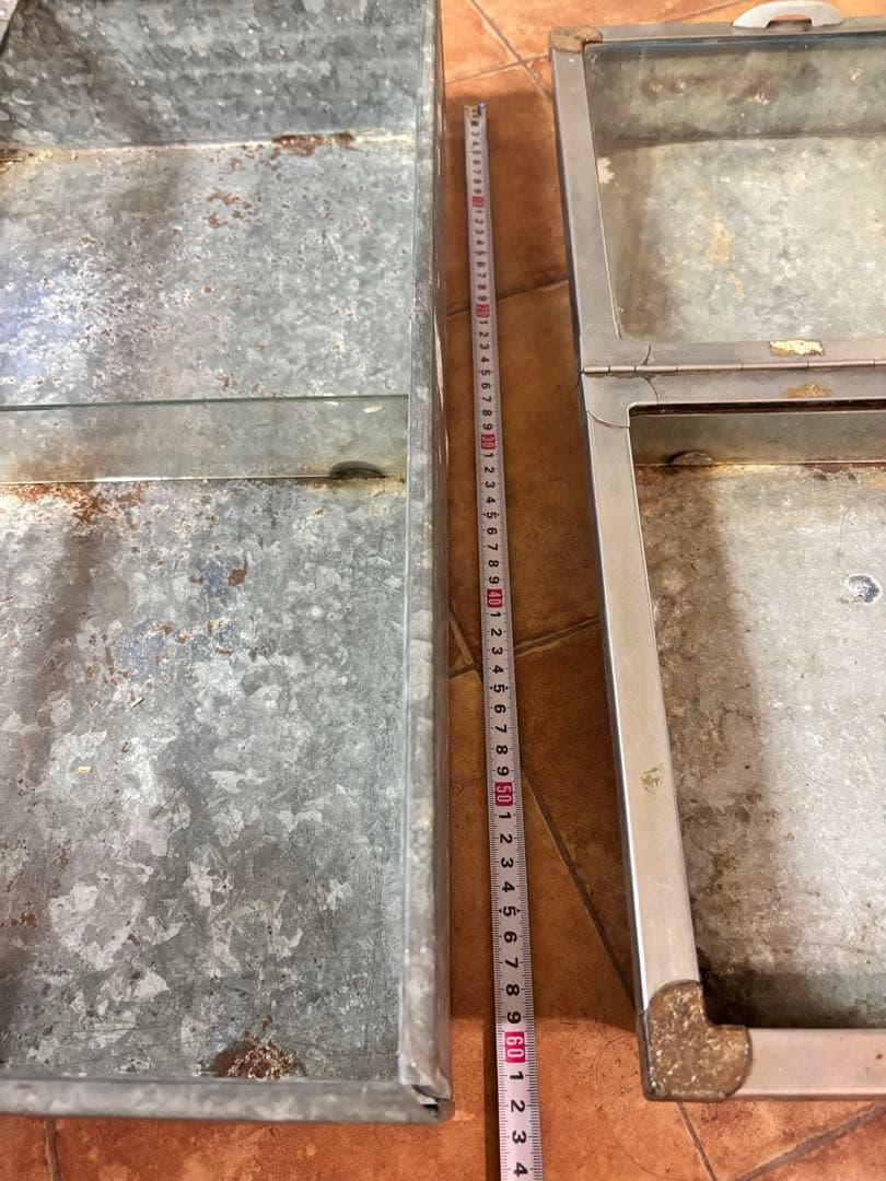 レトロ　お菓子ケース　ブリキ　一つ　ガラス一枚無し