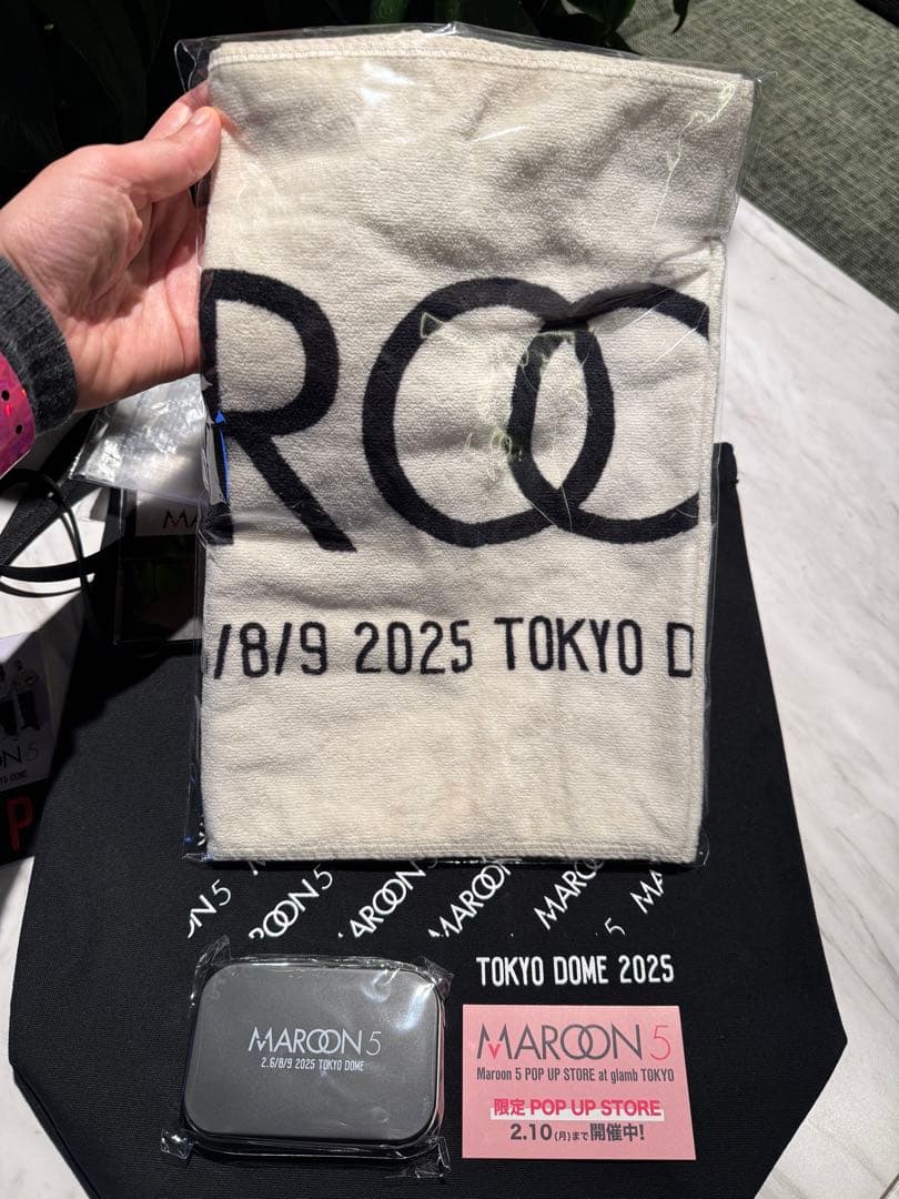 MAROON 5 TOKYO DOME 2025 VIP SS席限定グッズセット - メルカリ