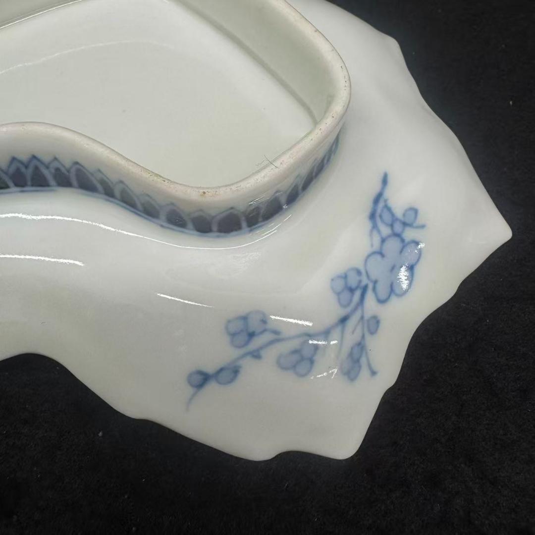 柿鍋島様式　濁手 色絵 染錦梅花に人物文木の葉形　5枚