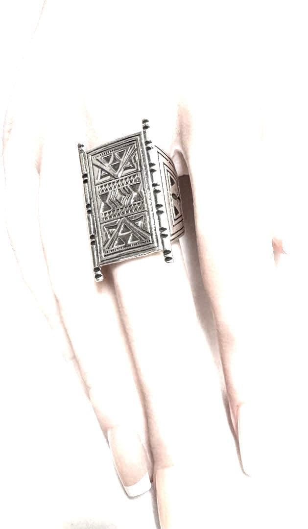 ハンドメイド　シルバー　リング