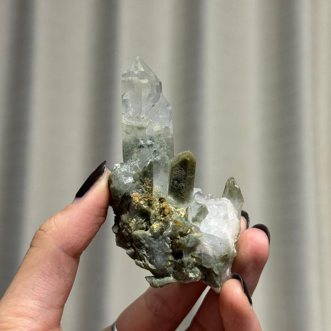 ヒマラヤ水晶　ガーデンクォーツ　原石　69.5g NO.173