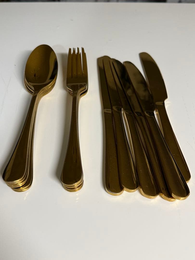ゴールドカトラリーセット（スプーン・フォーク・ナイフ） 各18本