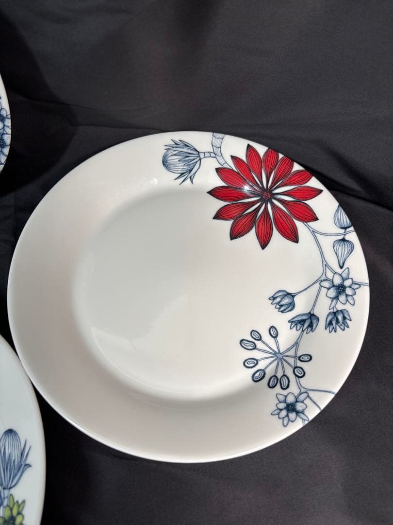 廃盤品　アラビア　四季　プレート　4枚セット 25.5cm バラ売り不可