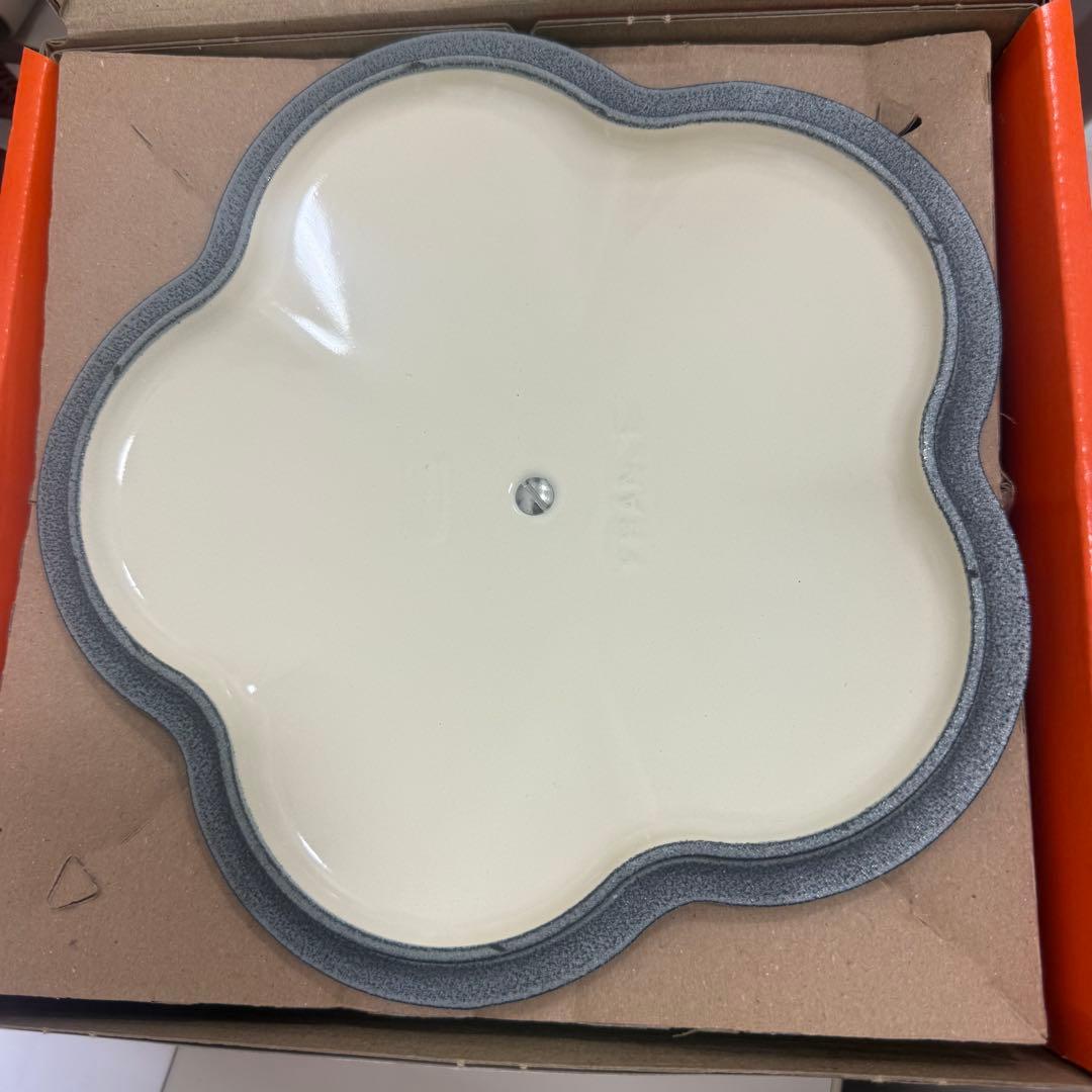 【匿名発送】ル クルーゼ ココット フルール ピュリストブルー 20cm