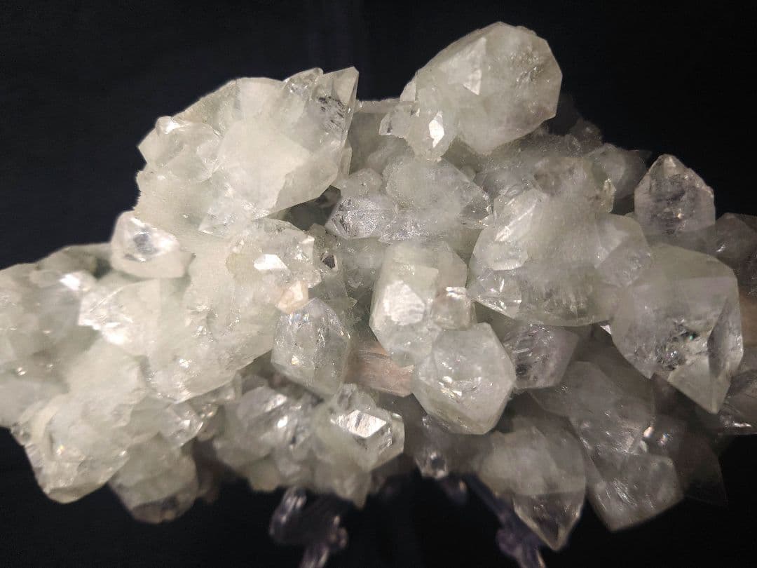 アポフィライトクラスター キラキラ 魚眼石