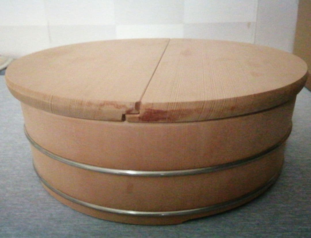 〈桶栄〉おひつ(寿司桶、飯台)　半割蓋つき