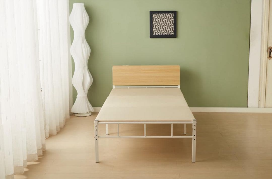 【新品】シングルベッドフレーム 木製ヘッドボード、マットレス付き