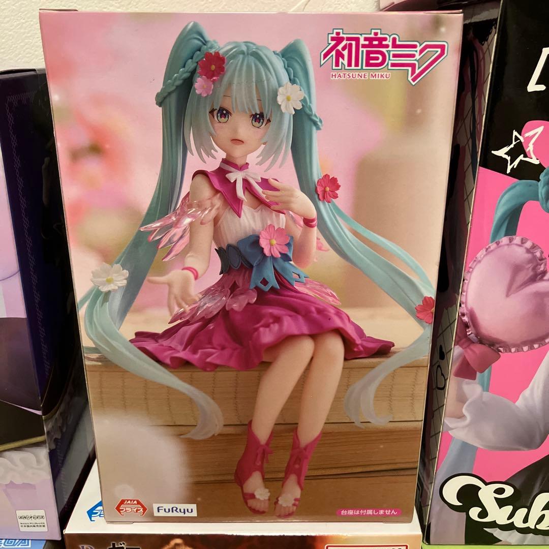 美少女フィギュア　まとめ売り　初音ミク　アーリャ　着せ恋　プリシラ　猫耳　桜ミク
