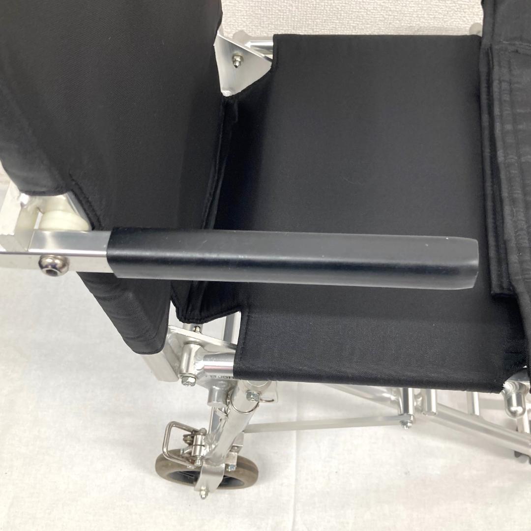 日進医療器　携帯型介助用簡易車いす　NAH-207　ブラック