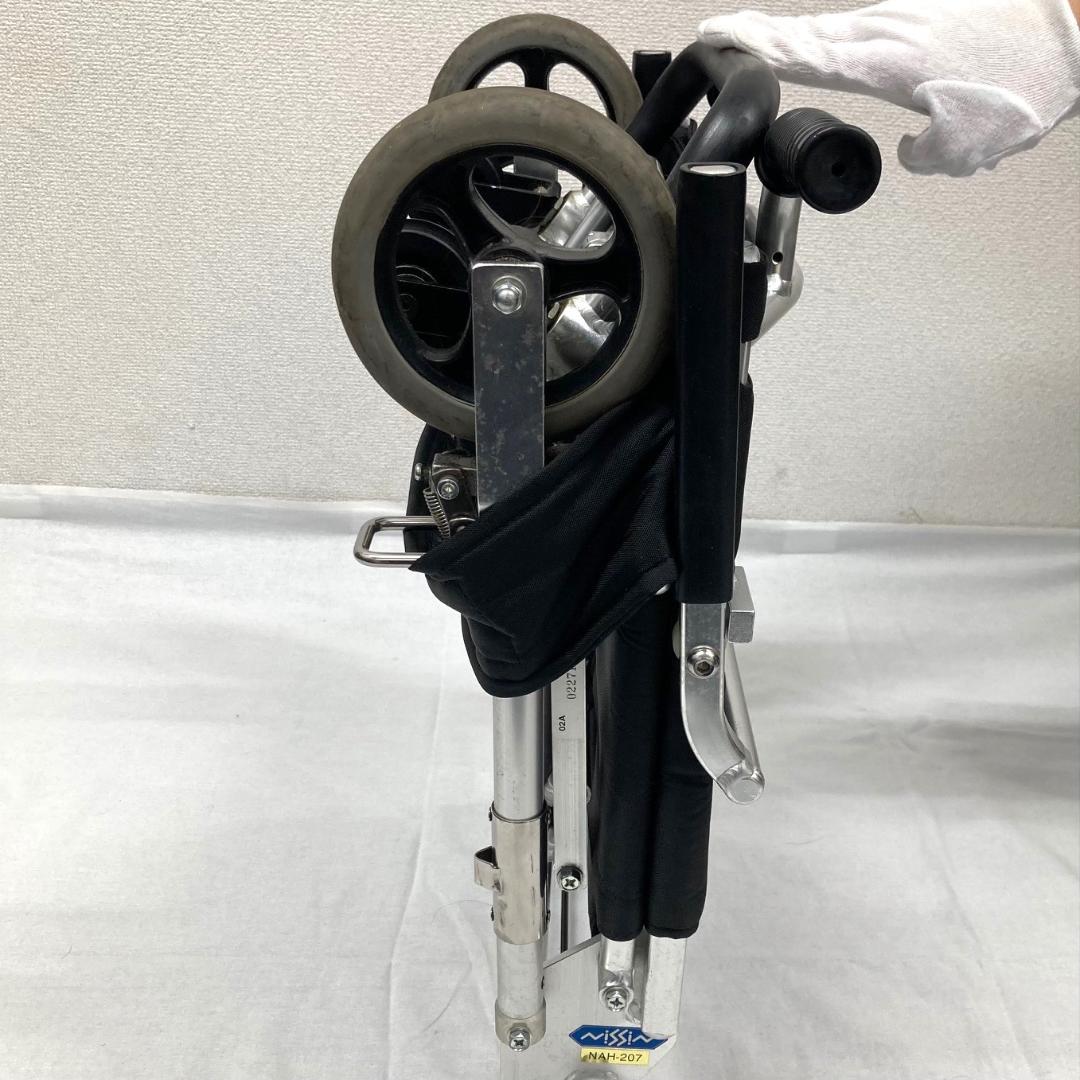 日進医療器　携帯型介助用簡易車いす　NAH-207　ブラック