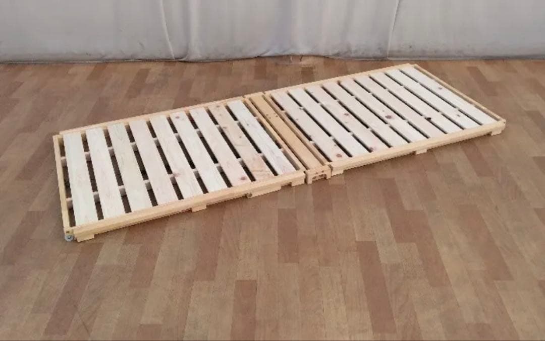 折りたたみ式木製スノコベッド