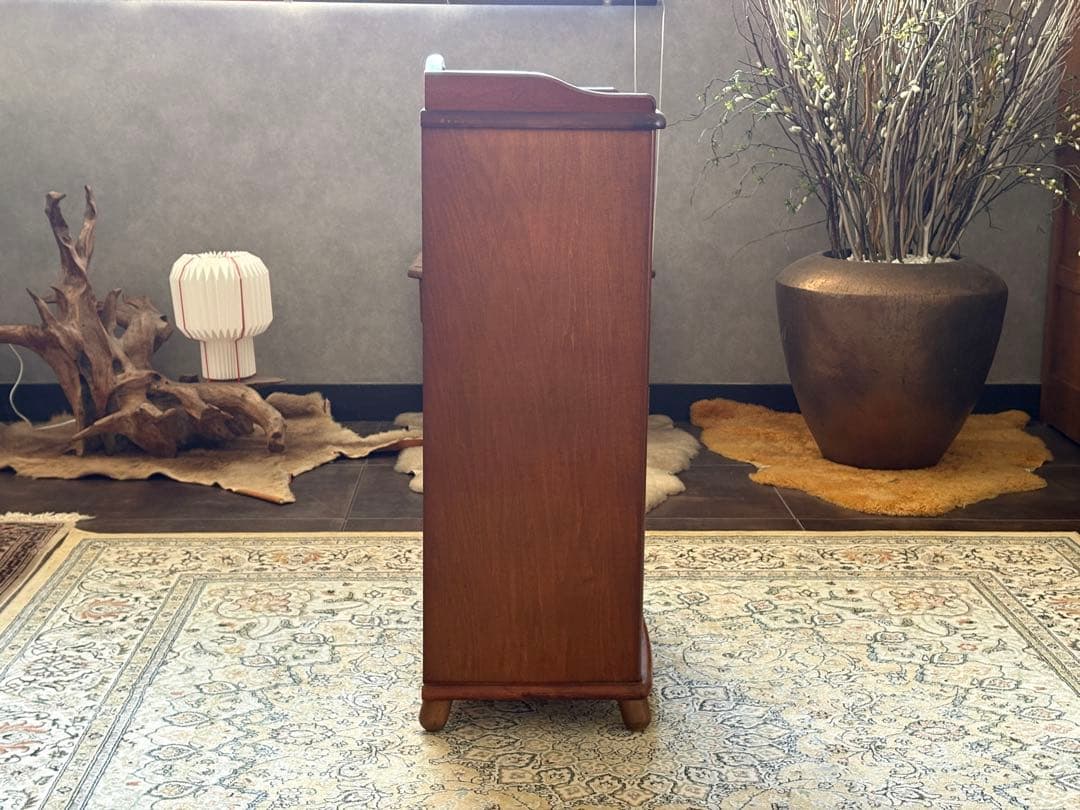 サイドボード　アケボノ家具　クラシック　観音開き　レトロ　リビング収納　IZ