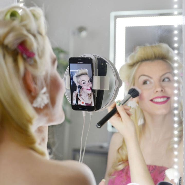 【新品ラスト一点】早い者勝ち✨プロドレッサー兼セルフィーミラー！