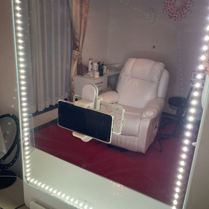 【新品ラスト一点】早い者勝ち✨プロドレッサー兼セルフィーミラー！