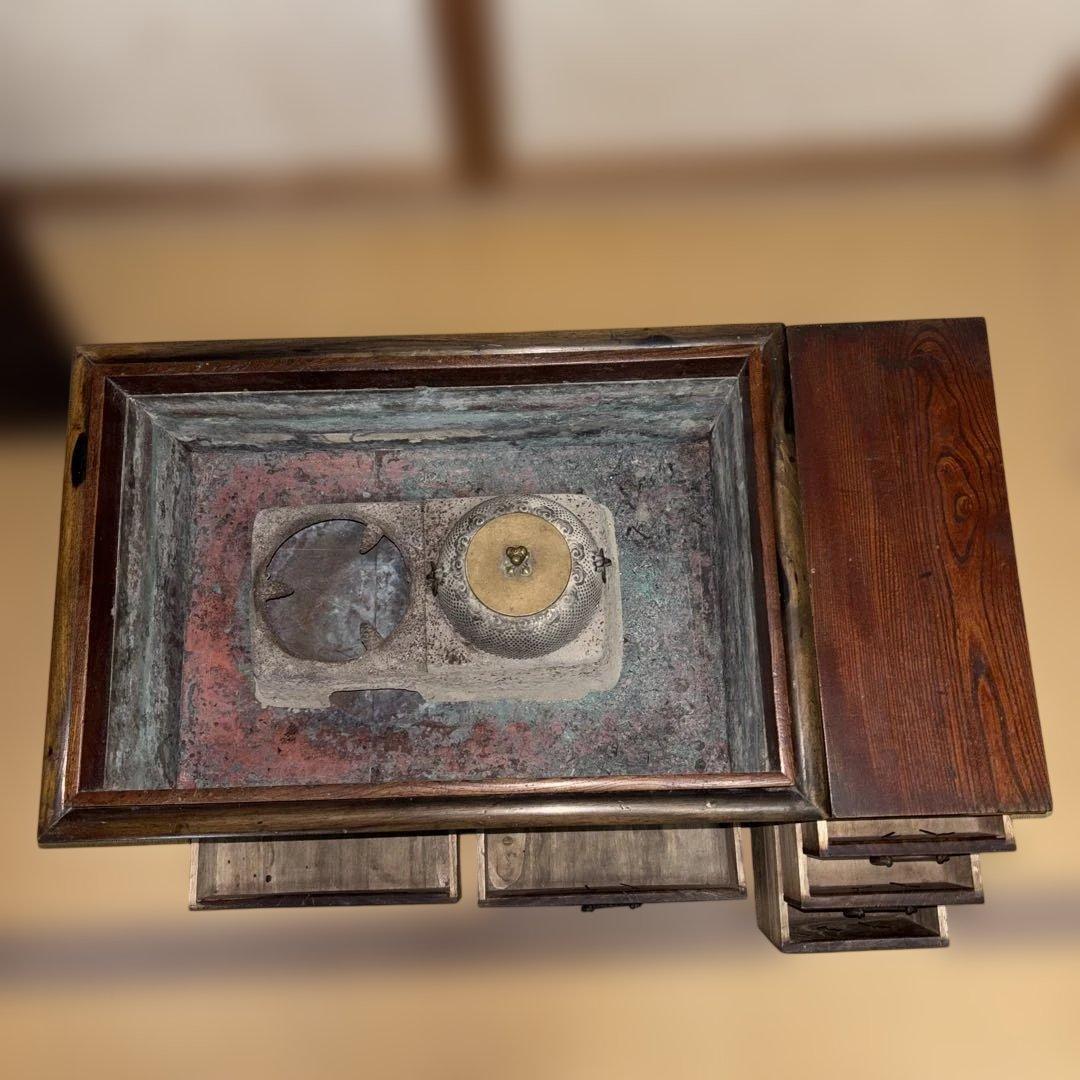 長火鉢　関東火鉢引き出し付き、龍文堂造り五徳セット