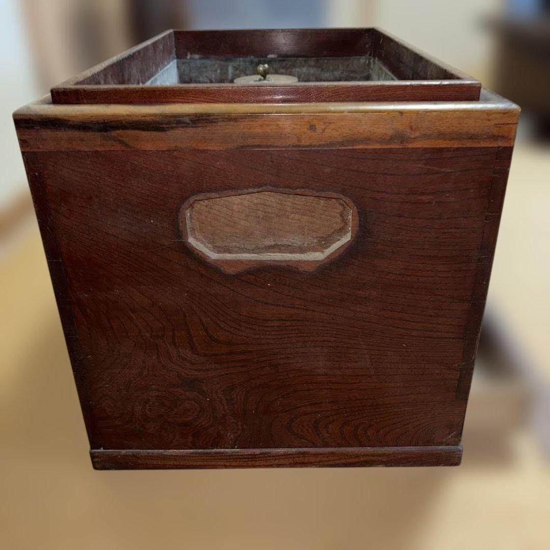 長火鉢　関東火鉢引き出し付き、龍文堂造り五徳セット