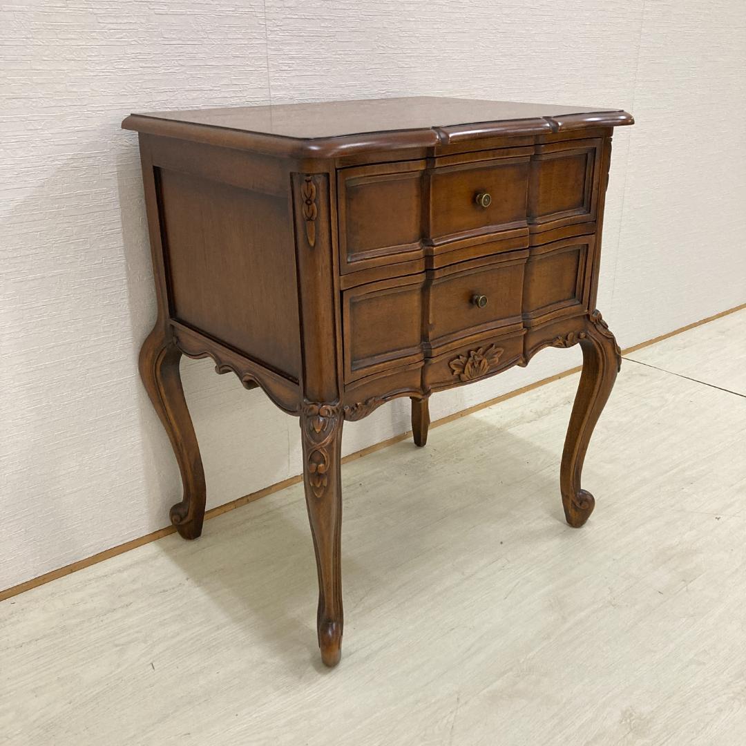 猫脚　サイドチェスト　サイドテーブル　キャビネット　クラシック