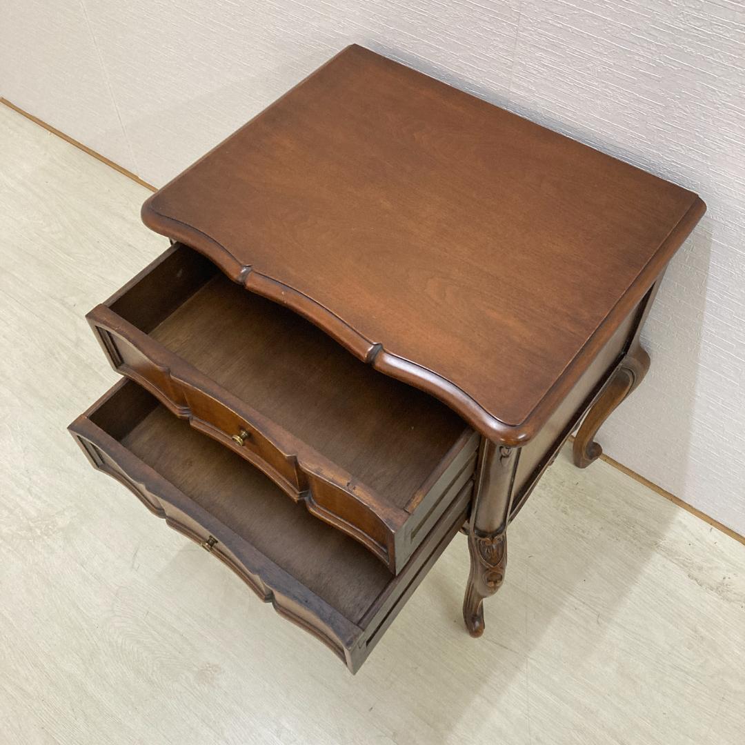 猫脚　サイドチェスト　サイドテーブル　キャビネット　クラシック