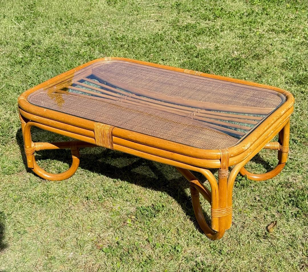 ビンテージ　オールドラタン　ガラステーブル　見応えのある細かな編み込み！