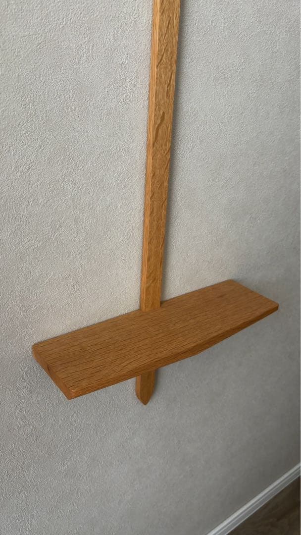 高塚和則　壁掛け棚　ミズナラ①